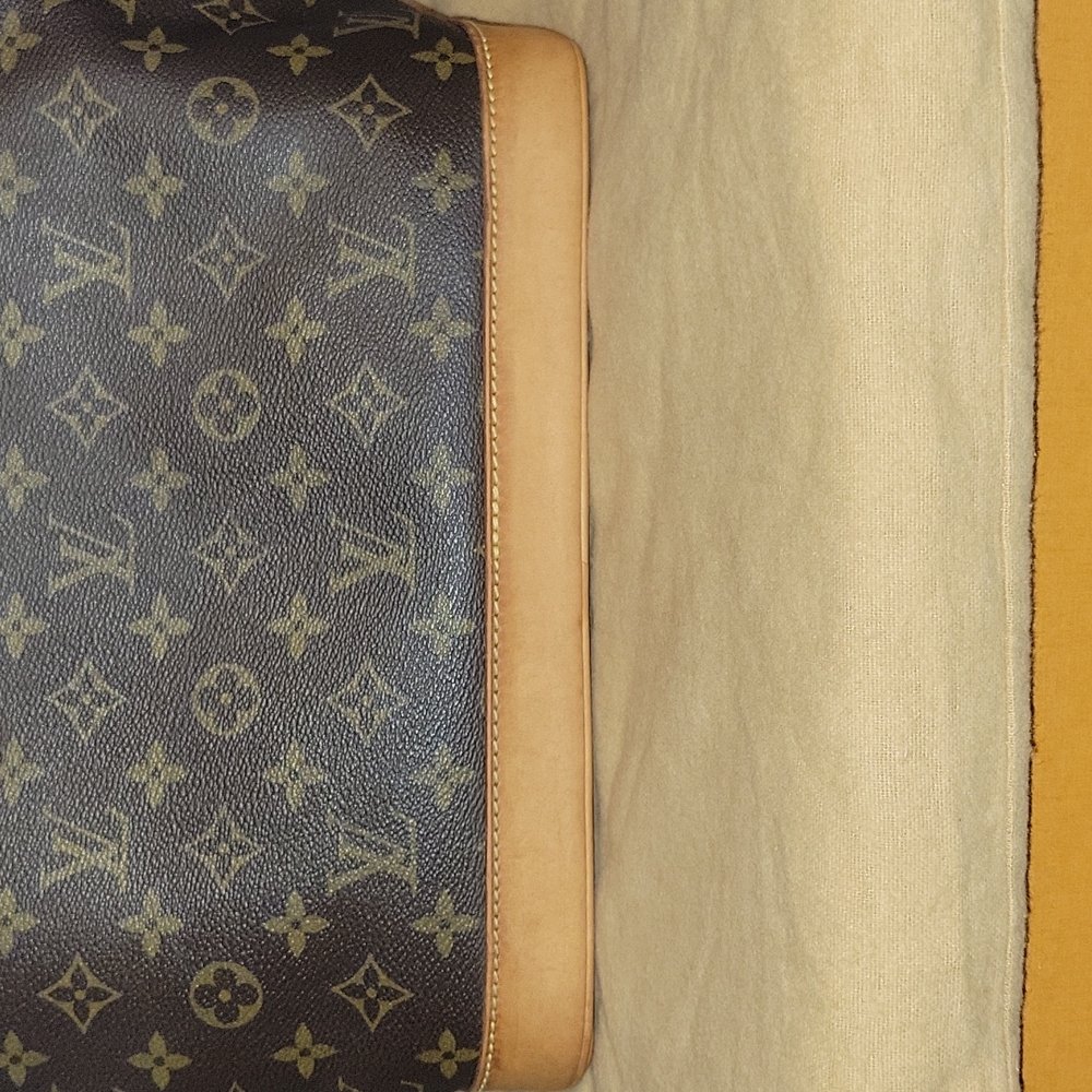 LOUIS VUITTON Alma monogram - Picture 8 of 16